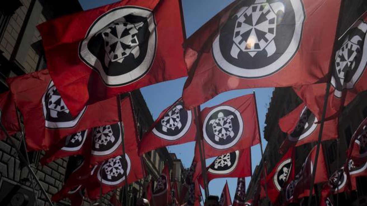 Remigrazione, a Bolzano sale la tensione in vista del corteo. Svp e Sinistra: «Vietare la sfilata»