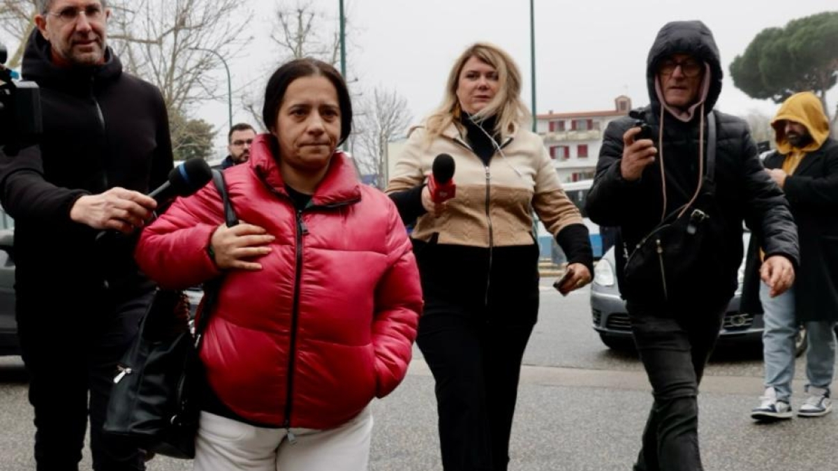 Napoli, ore di attesa per il nuovo parere del Monaldi sul bimbo trapiantato. I legali della famiglia: chiederemo altre valutazioni