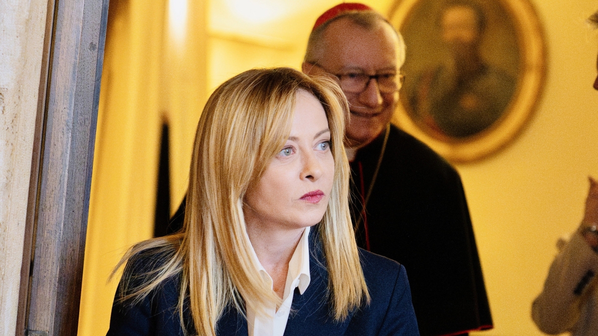 La scelta di Meloni: scendere in campo contro i verdetti «politici»