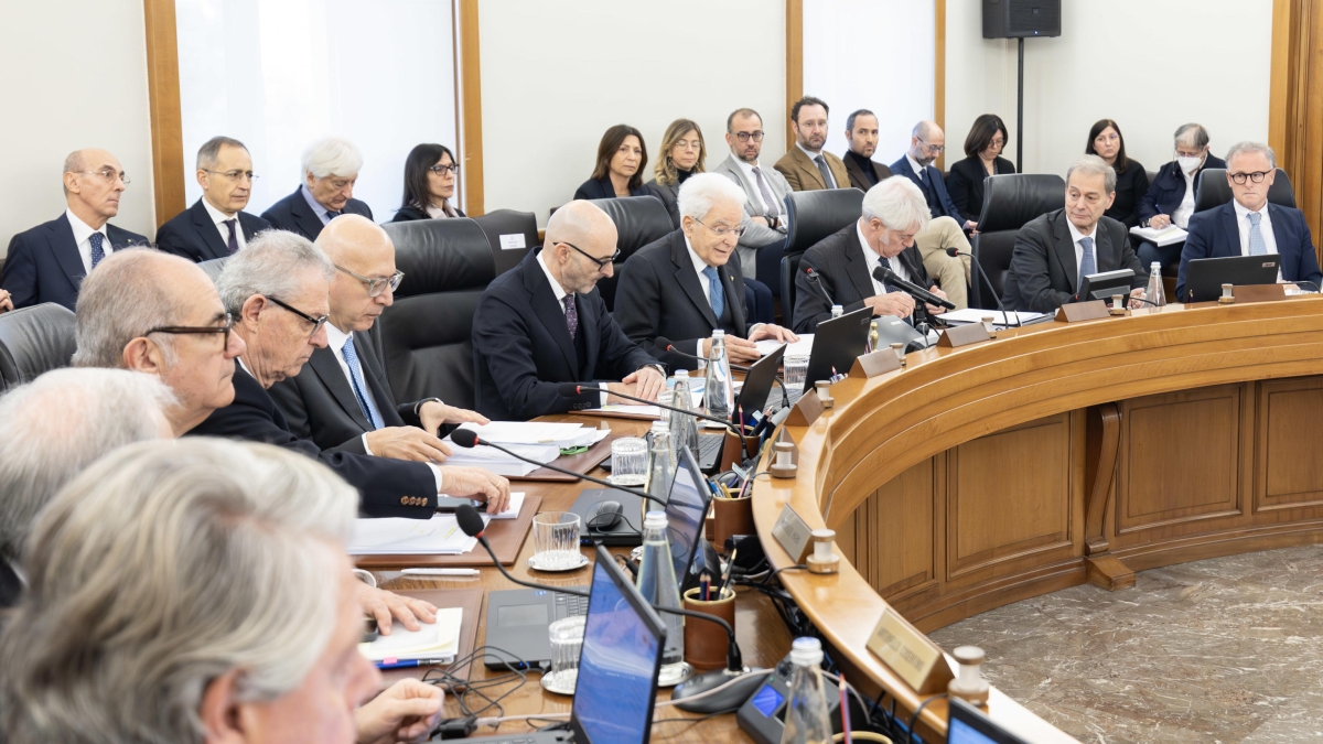 Mattarella, "blitz" al Csm: «Mai qui per lavori ordinari, esorto al rispetto tra istituzioni» | Perché è voluto intervenire spiazzando tutti