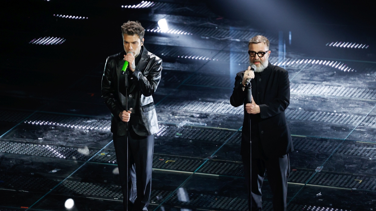 La Crusca e i testi delle canzoni di Sanremo: «Un Festival della medietà: Fedez e Masini? Chi prova a volare alto poi cade...»