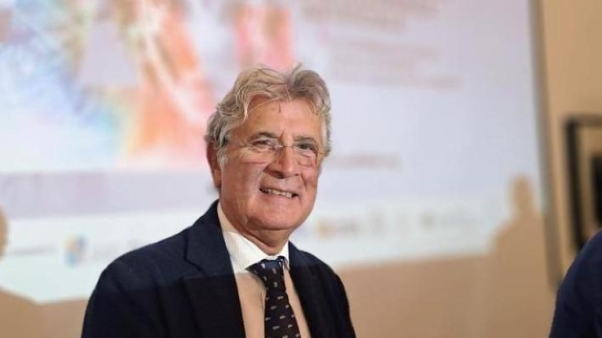 Incendio Sannazaro, Ninni Cutaia: «Il teatro diventi pubblico. Con gli stessi gestori e il loro progetto»