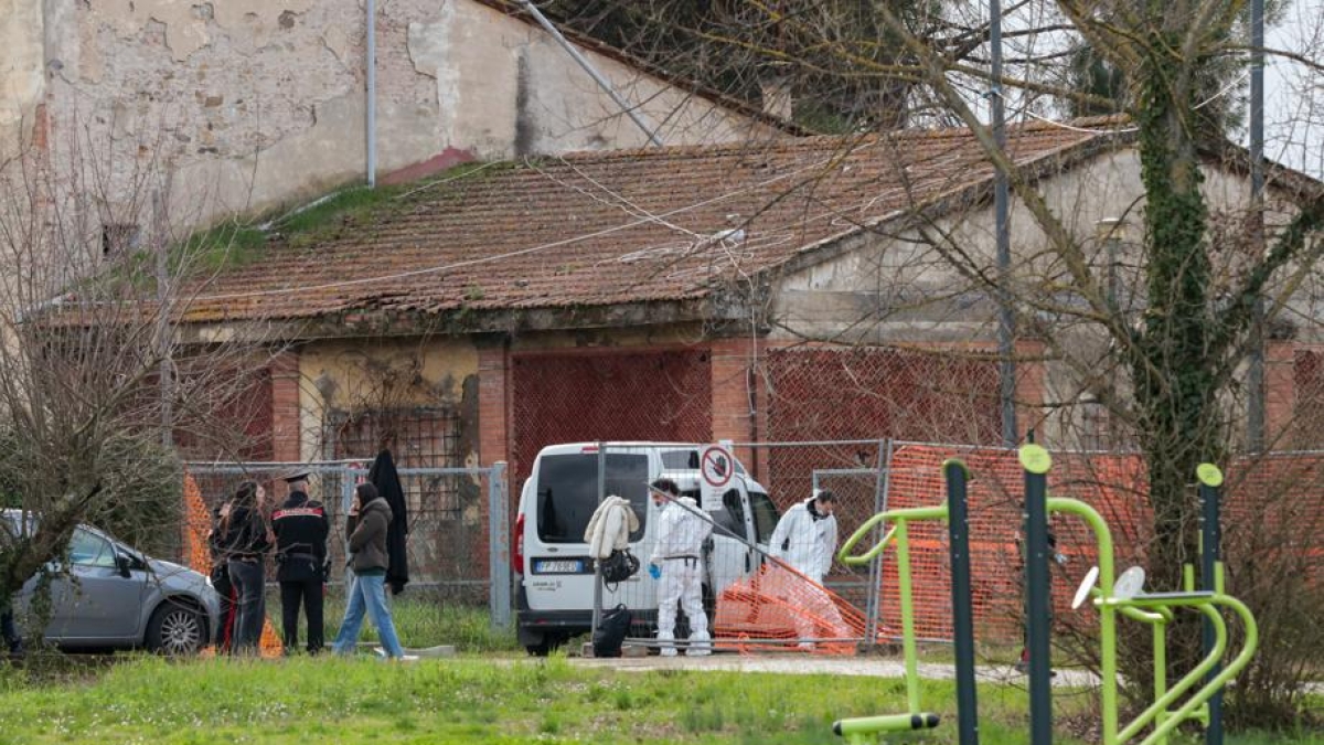 Donna decapitata a Scandicci, la promessa della sindaca: «Nell'area dell'ex Cnr faremo un parco»
