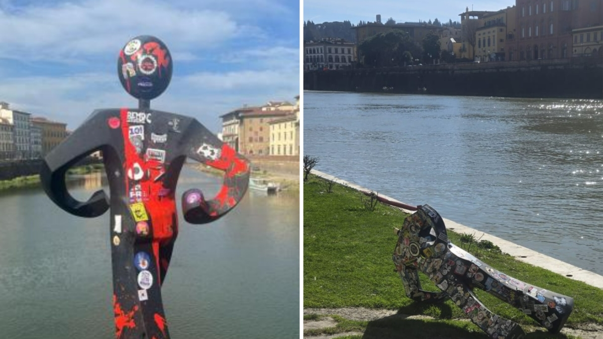 Firenze, l'Omino di Clet gettato in Arno e ritrovato senza testa: «Un atto vandalico contro la libertà di espressione. Chi recupera la parte mancante avrà una mia opera in dono»