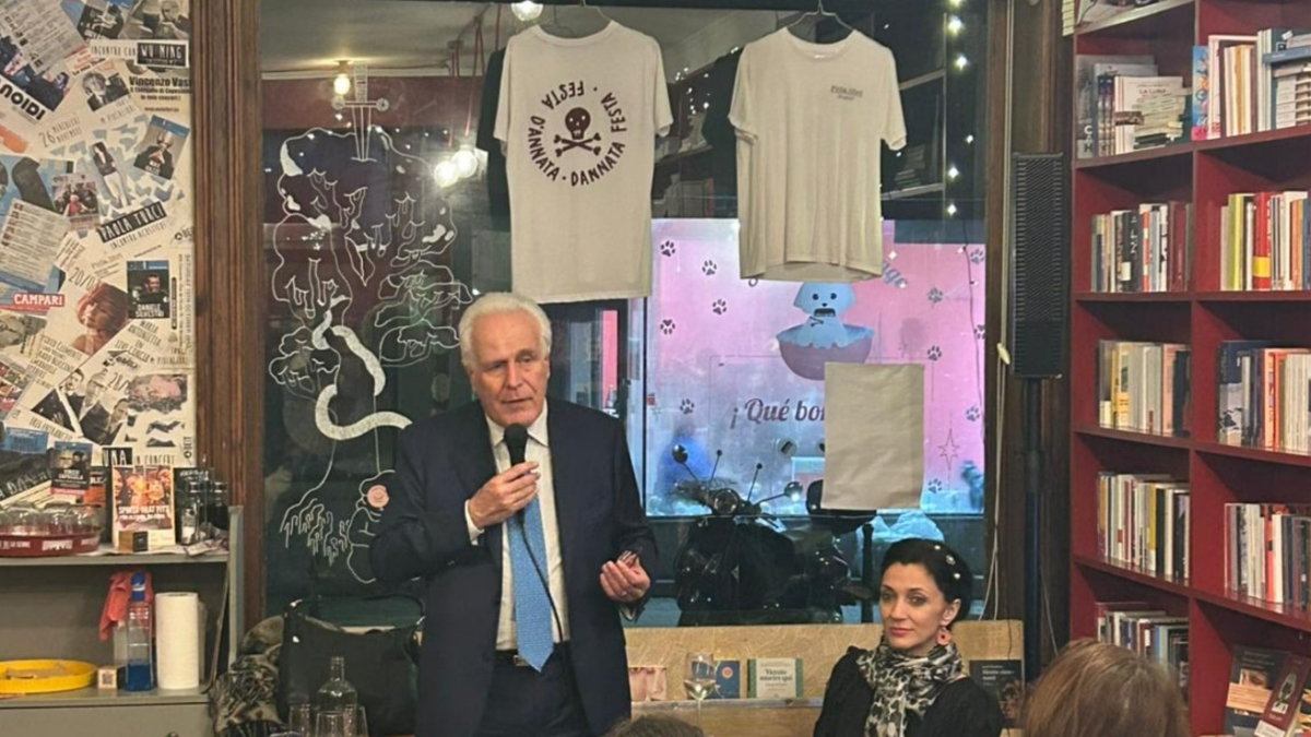 Il quadro, il libro e il Politeama: l'assessora Cristina Manetti sotto l’assedio di Fratelli d'Italia