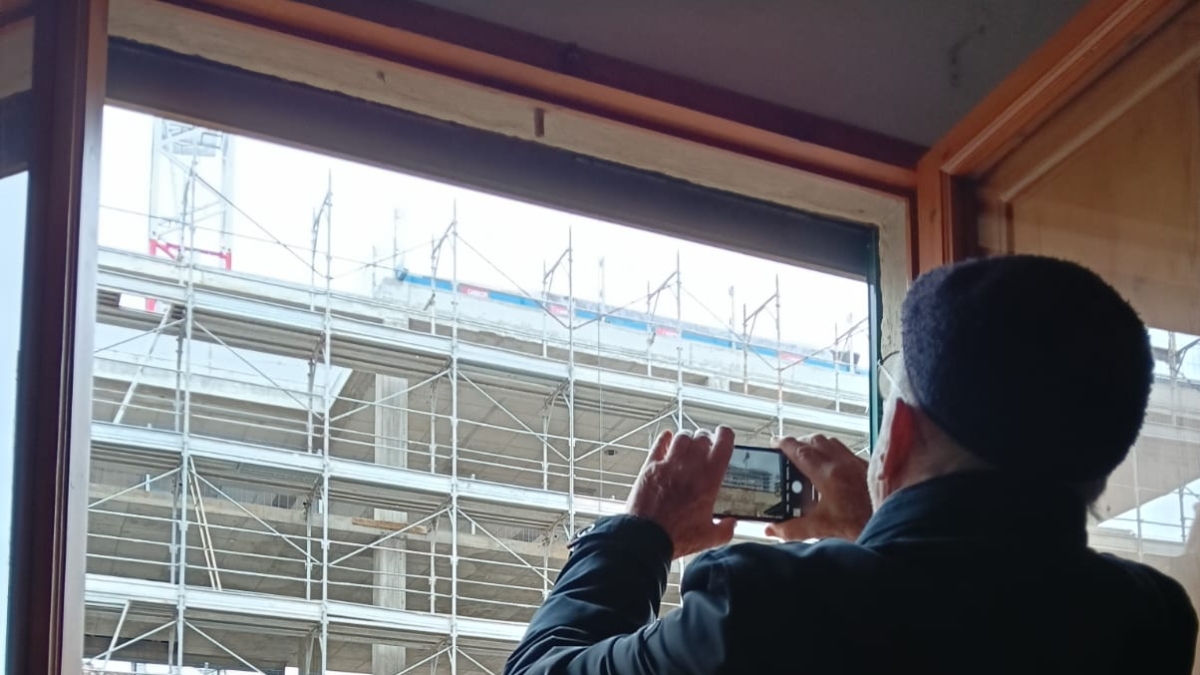 Firenze, i residenti aprono le loro case di San Gallo alla politica: l'imbarazzo del Pd davanti alla torre contestata