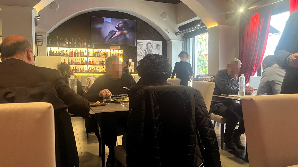 «Ieri, oggi e domani», proposte tradizionali e creative. Buona la pasta nel sugo di datterini gialli. Un po' retrò gli gnocchi