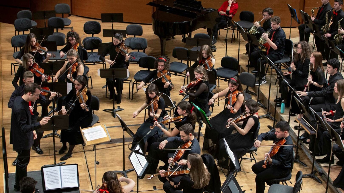 Corsi di musica per gli 0-3 e nuove orchestre giovanili: a Milano la Classica conquista i ragazzi