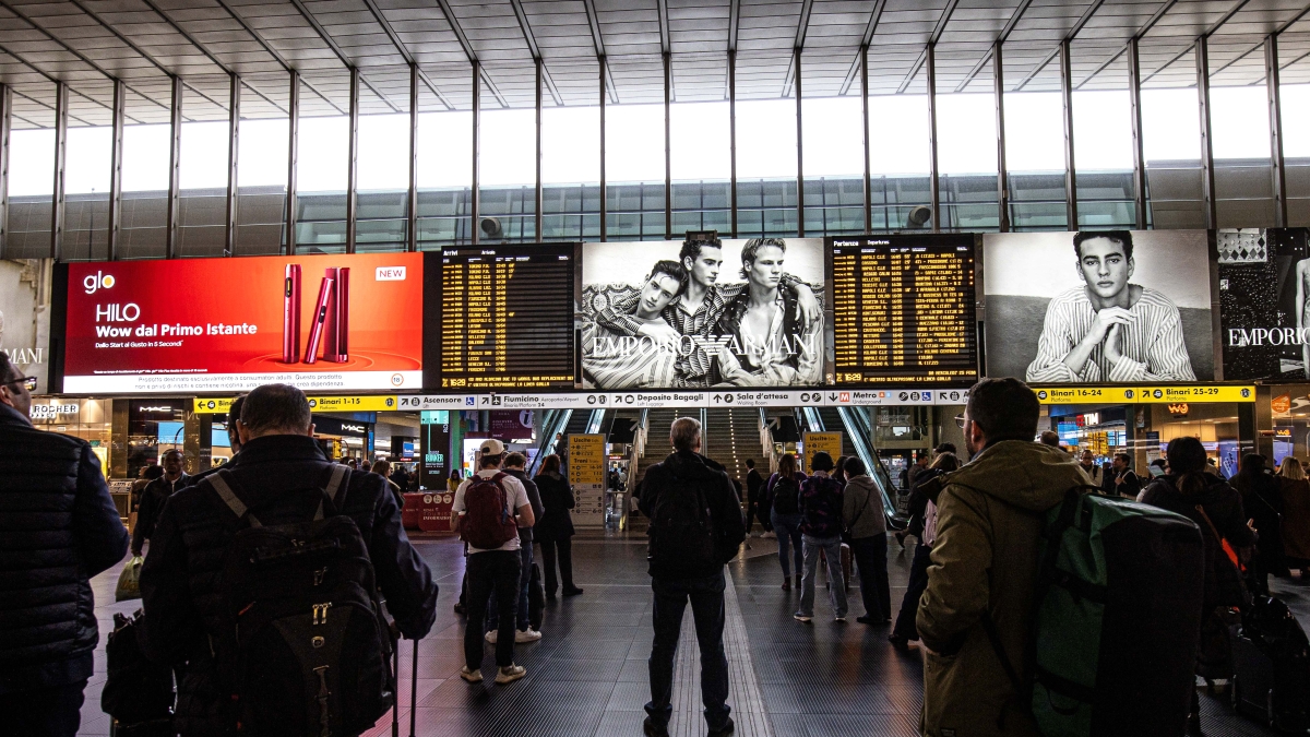 Stazione Termini, tre arresti al giorno. Il fiume di crack dal Quarticciolo e i Daspo urbani anche ai pusher