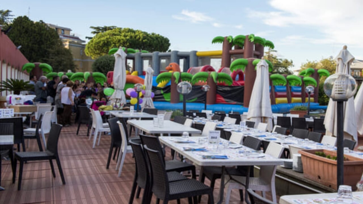 Monteverde, feste per bambini al pomeriggio: ristoratore indagato per «disturbo del riposo delle persone»