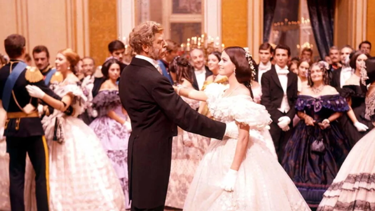 Morto Vincenzo Canzanella, il creatore dei sogni di stoffa: vestì Callas, Sophia e Cardinale: suo l'abito del ballo de «Il Gattopardo»