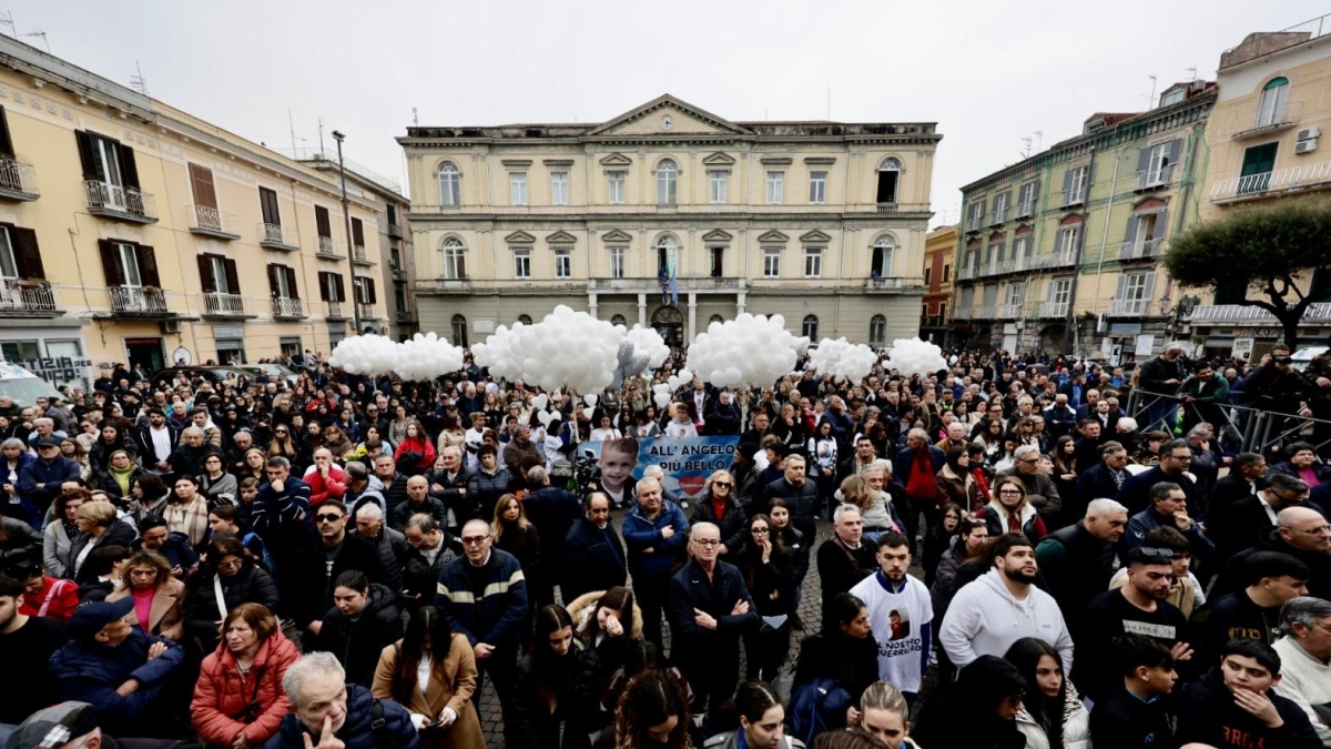 I funerali di Domenico, il bimbo morto dopo il trapianto fallito