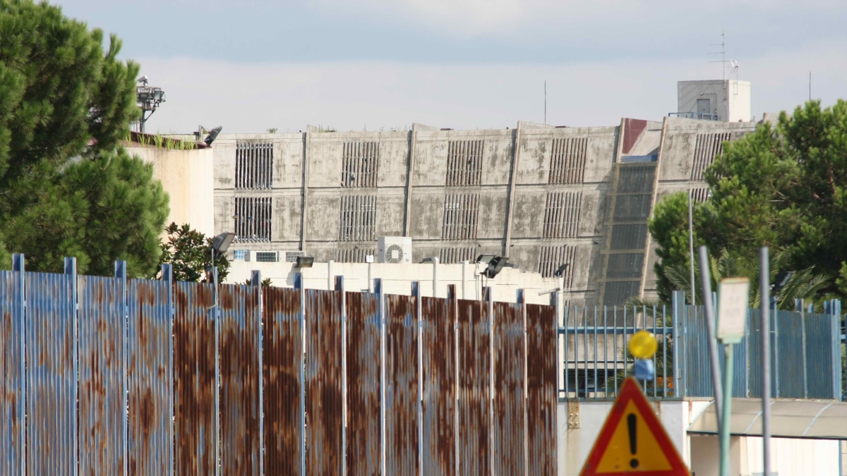 Firenze, il caso del carcere di Sollicciano arriva alla Consulta: «Condizioni di grave umiliazione»