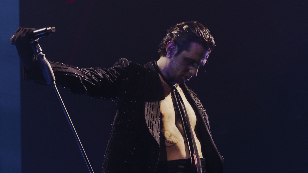 Achille Lauro: «Un concerto allo stadio Olimpico di Roma anche nel 2027. È un nuovo capitolo della nostra storia»