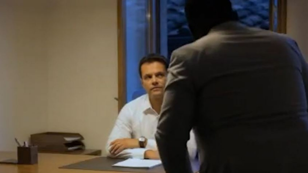 Morte di David Rossi, tredici anni dopo: un video con l'AI ricostruisce la tesi dell'omicidio