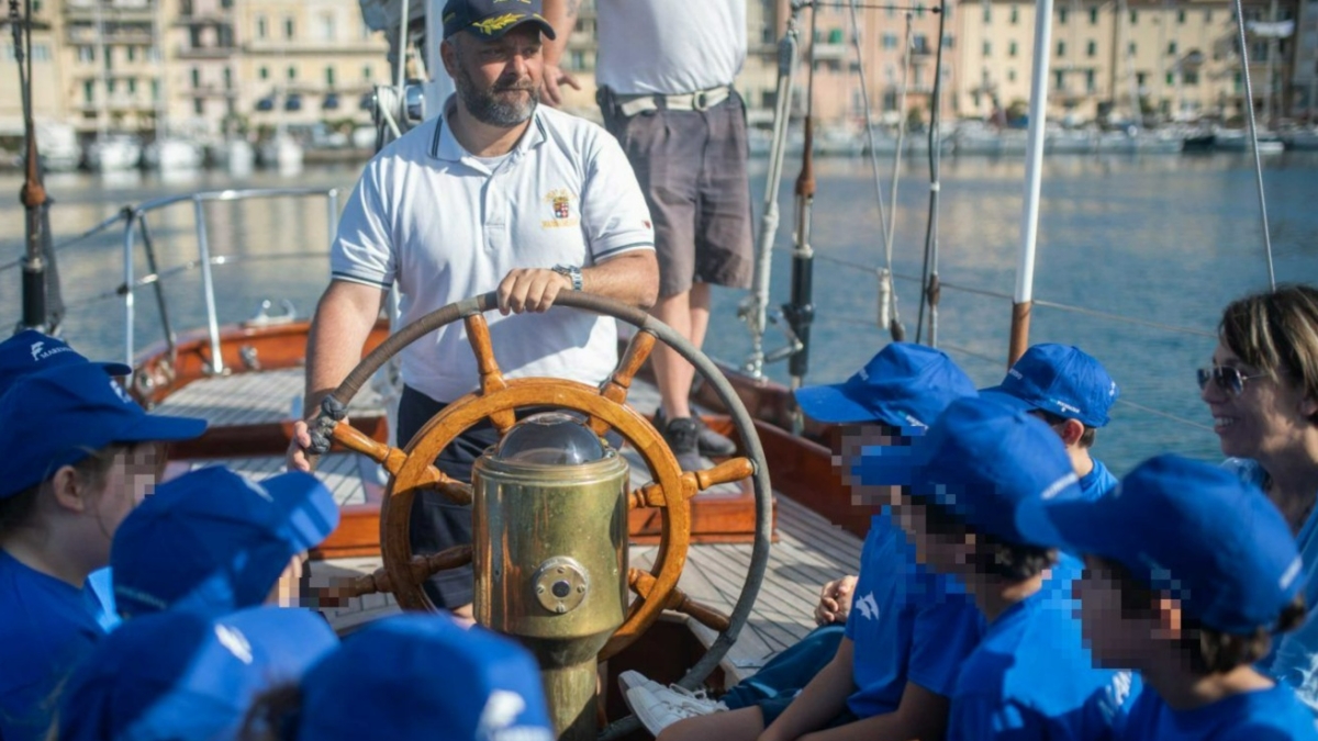 Duecento giovani alunni «guardiani» dell'Elba e Capraia: il rispetto del mare si insegna (anche) così