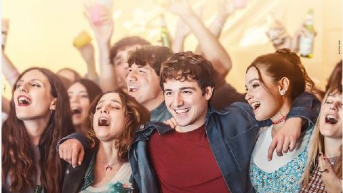 «Notte prima degli esami 3.0», la nuova generazione della maturità con Ditonellapiaga e Ferilli insegnante