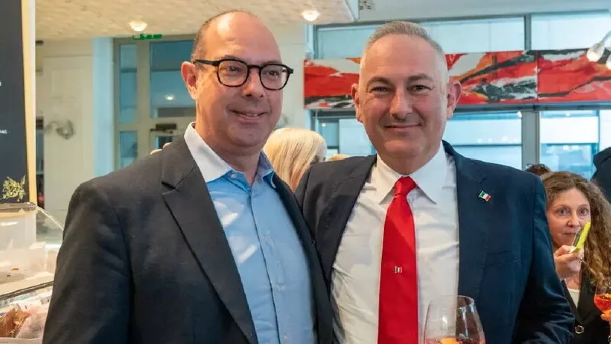 Il sindaco di Pordenone Alessandro Basso e le nozze gay con il «collega» di Carlino: «Da destra superiamo certi schemi della sinistra. Loris Bazzo ha due figli, si sono emozionati»