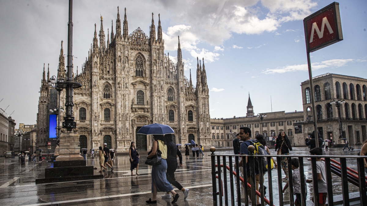 Previsioni meteo sabato 14 marzo, a Milano e in Lombardia giornata piovosa. Neve oltre i 1.200 metri