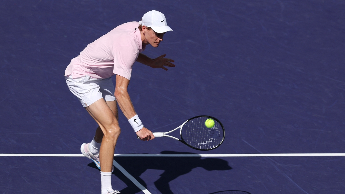 Sinner Medvedev, finale a Indian Wells: Daniil serve per rimanere nel match Live 7 6, 5 4
