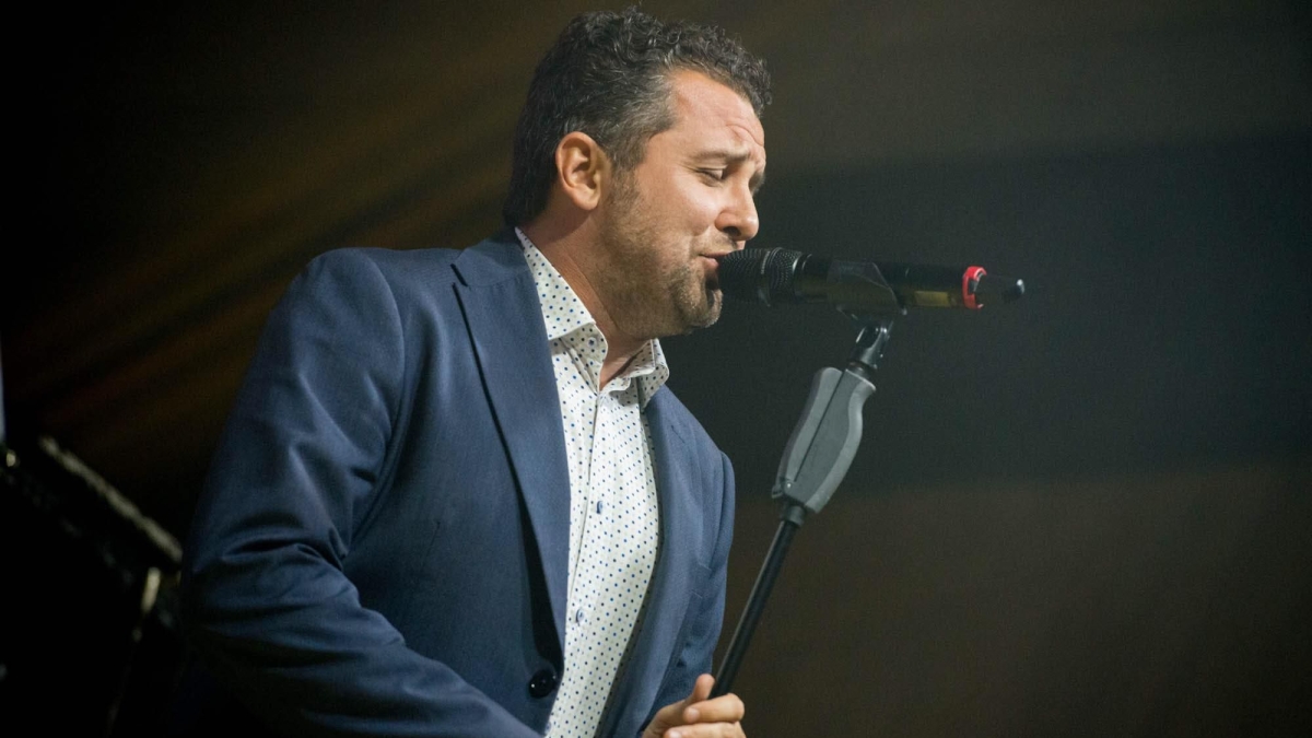 Gabriele Riva, la politica e la musica come rifugio: «Una speranza per tornare a galla»