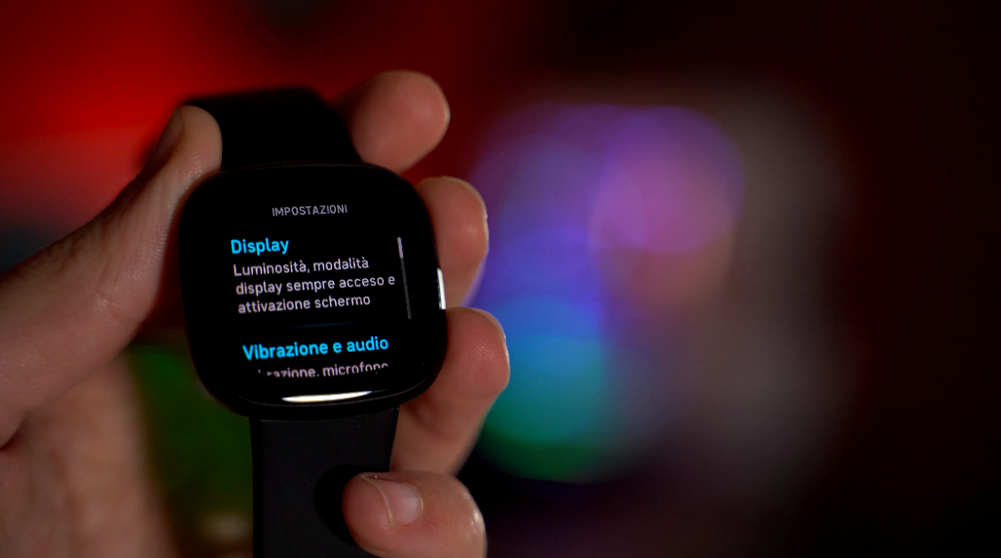 
                                    
                                Fitbit Versa 3: smartwatch con GPS perfetto per l'amatore