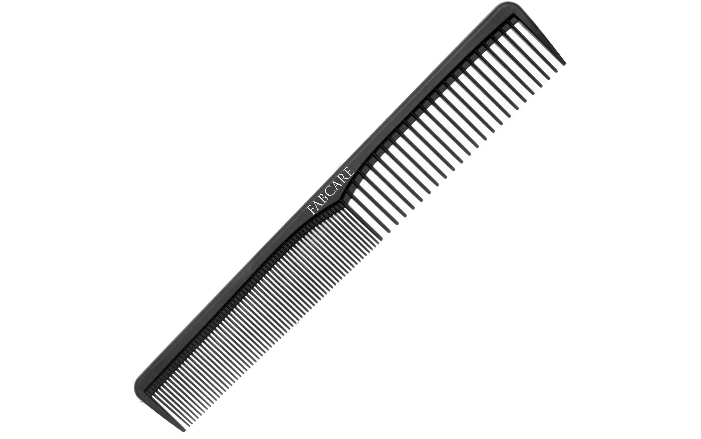 
                                    
                                Come tagliarsi i capelli a casa: rasoio e accessori per uomo e donna