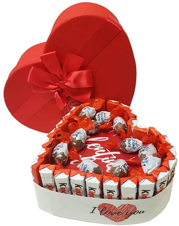 
                                    
                                Idee San Valentino: dolci e regali per lui e per lei, che cosa comprare