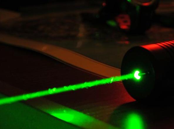 La rivoluzione dei laser per abbattere i droni: la prossima guerra hi-tech è sempre più vicina
