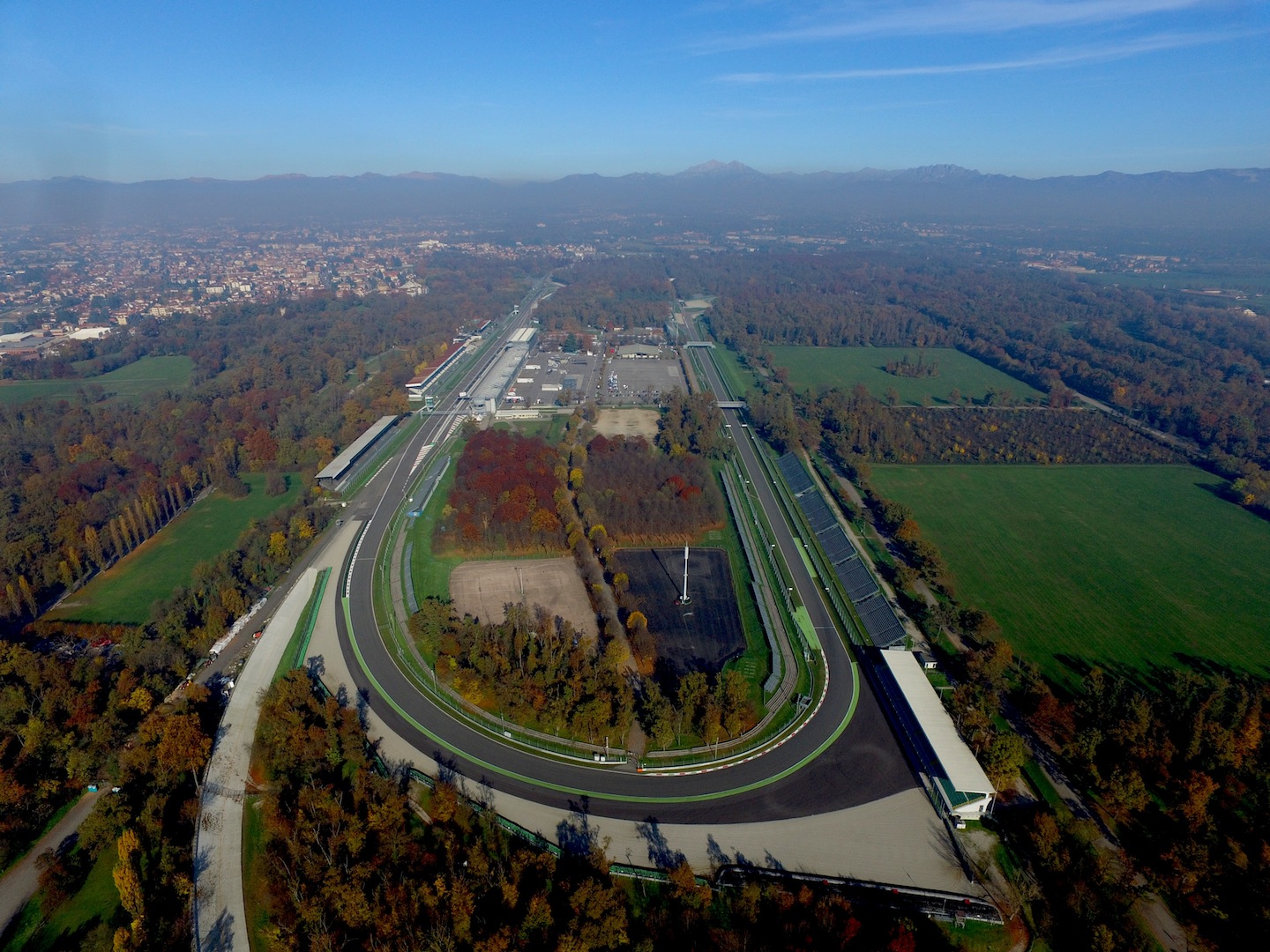 Monza, L'Autodromo Nazionale Compie 100 Anni: Dall'asfalto Drenante ...