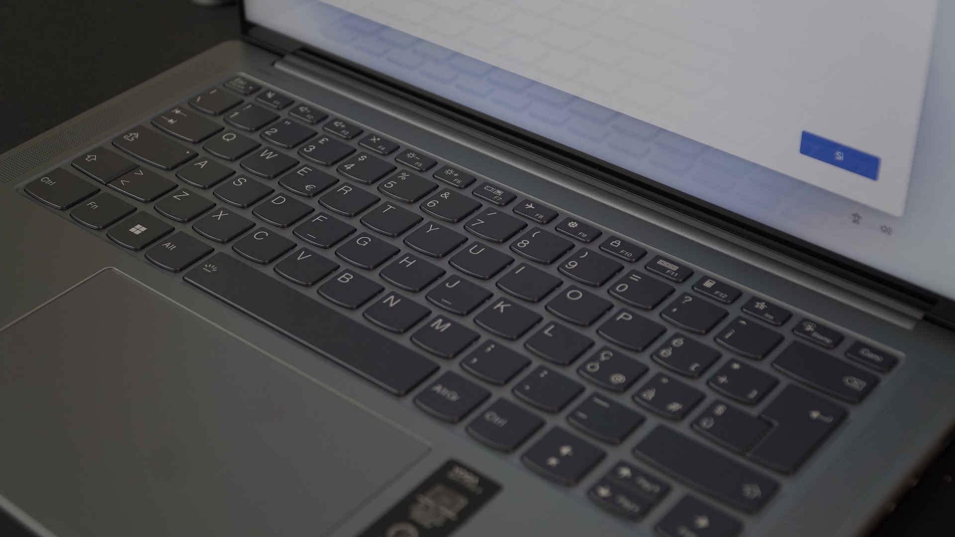 
                                    
                                Lenovo Yoga Slim 7i Pro X, la prova sul campo: il rivale più credibile del MacBook Air
