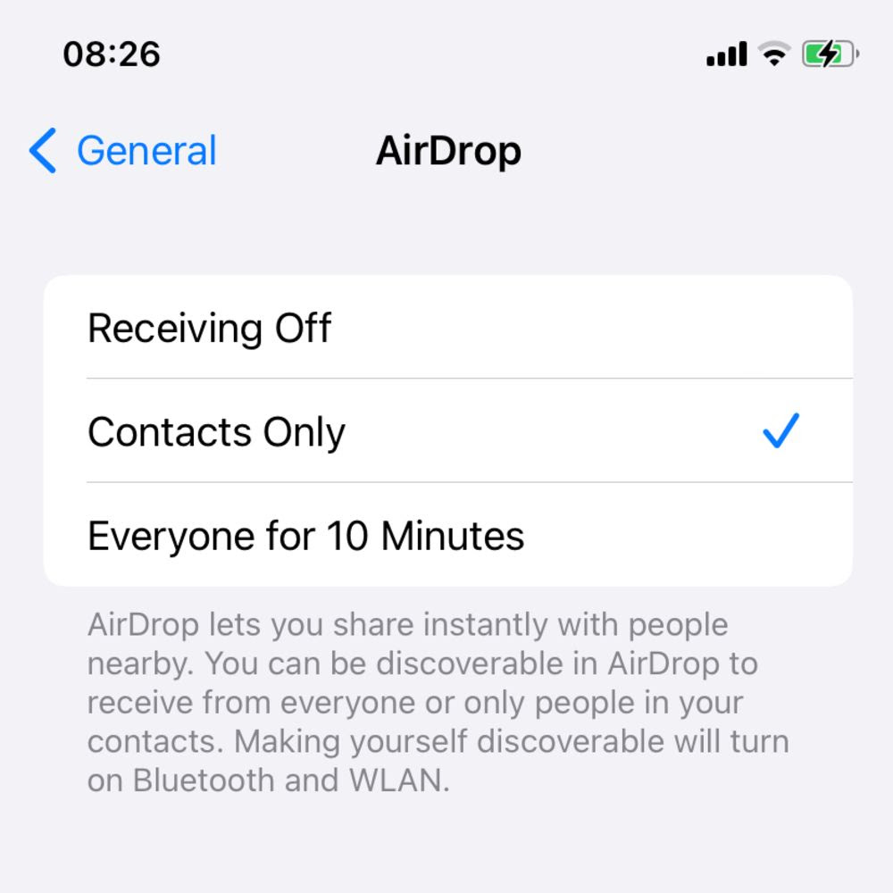 Apple limita Airdrop sugli iPhone in Cina: era usata dai dissidenti per diffondere foto e notizie di protesta contro Xi Jinping