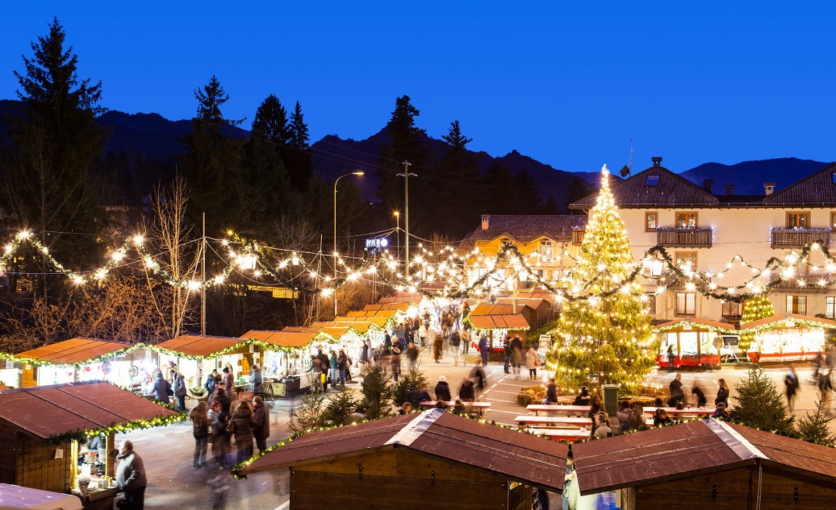 Natale, I Mercatini Più Belli In Lombardia: La Fuga Per Lo Shopping A ...