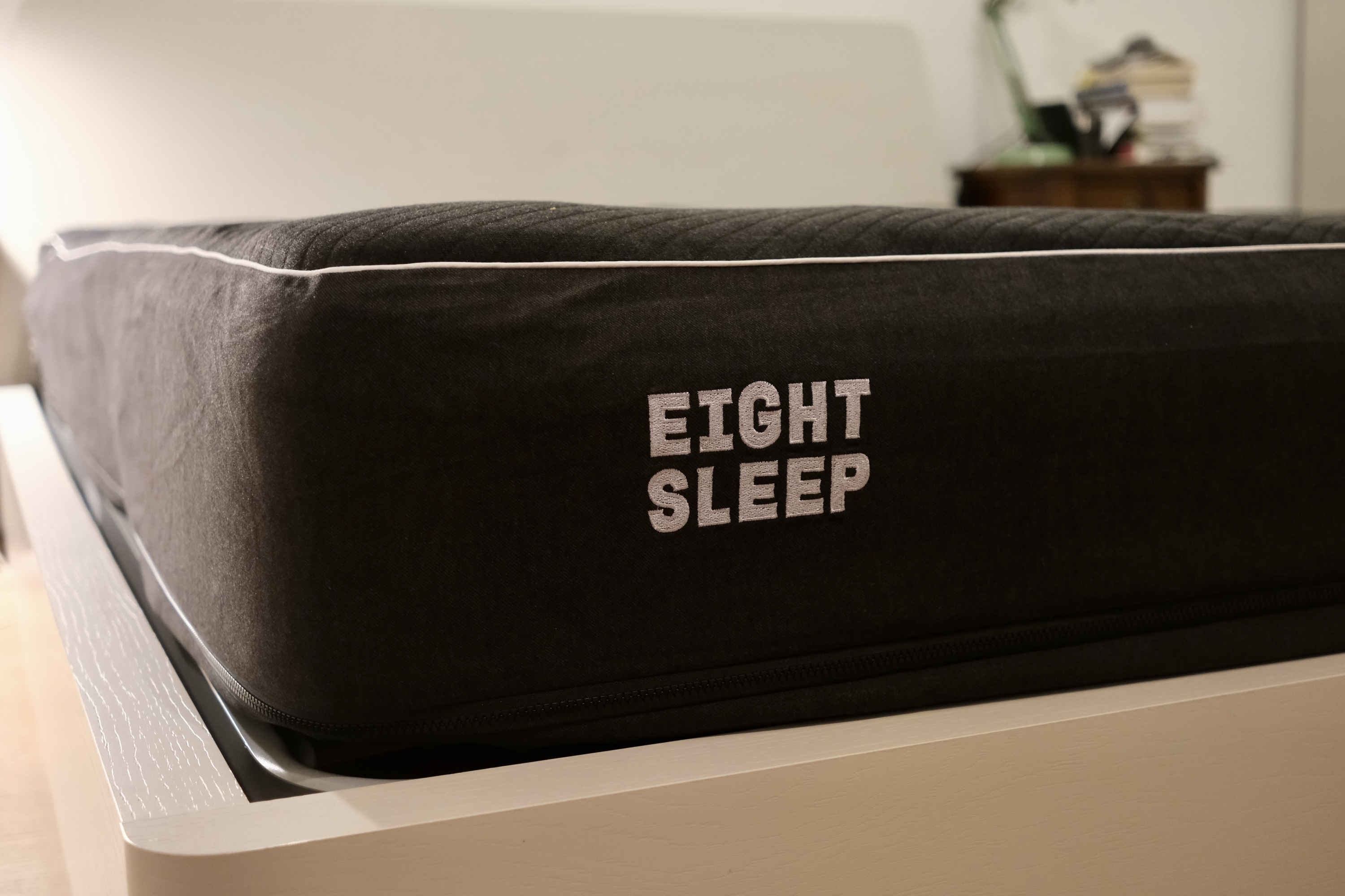 
                                    
                                Abbiamo provato il materasso smart (da 2.500 euro) su cui dorme Lewis Hamilton