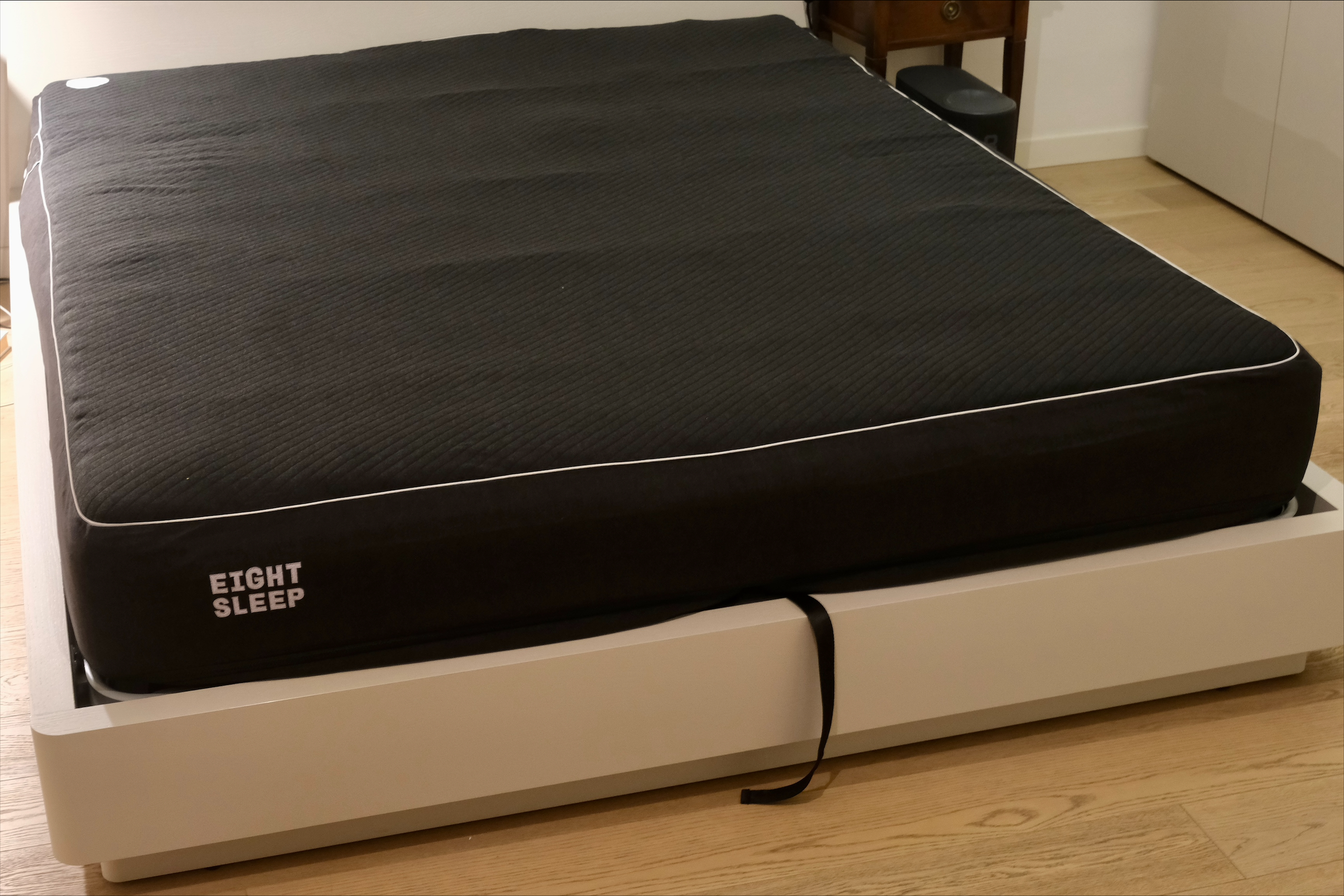 
                                    
                                Abbiamo provato il materasso smart (da 2.500 euro) su cui dorme Lewis Hamilton