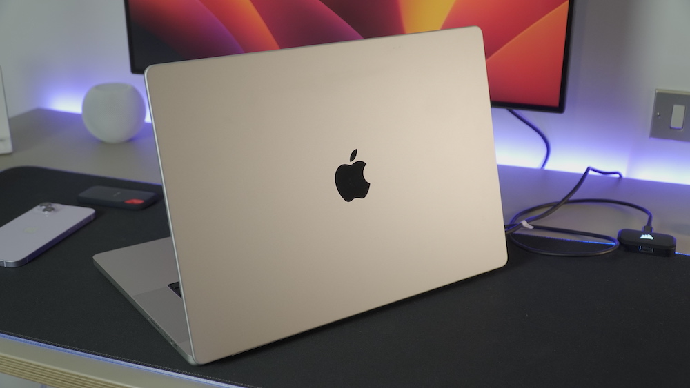 
                                    
                                MacBook Pro 16 M2 Pro 2023 recensione: una macchina incredibile, insidiata solo dai MacBook Pro 2021