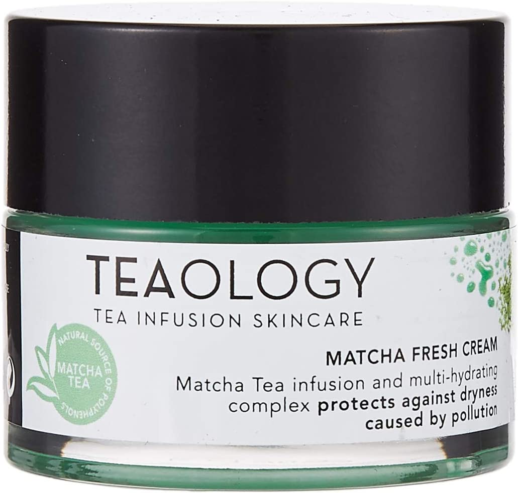 
                                    
                                Prodotti beauty a base di tè, ingrediente prezioso per combattere rughe e danni da smog