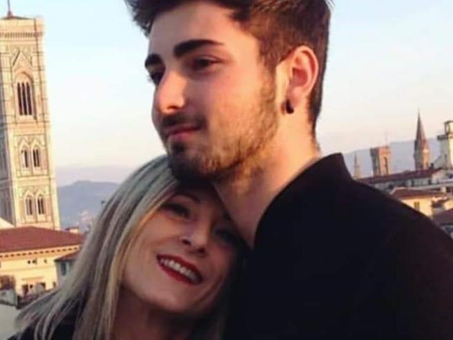 Niccolò Ciatti insieme alla madre Cinzia