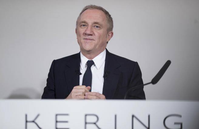 Kering, utili in calo: pesa la frenata di Gucci. Pinault: mercato del lusso incerto nel breve