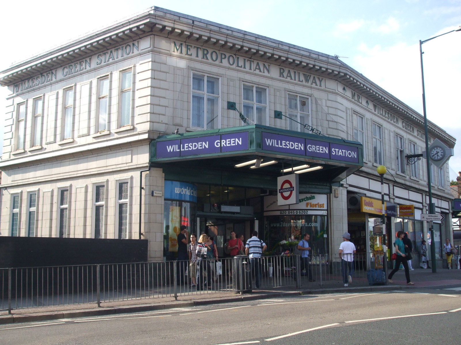 Nella metro di Londra sperimentata (in segreto) l'IA che controlla il comportamento dei passeggeri