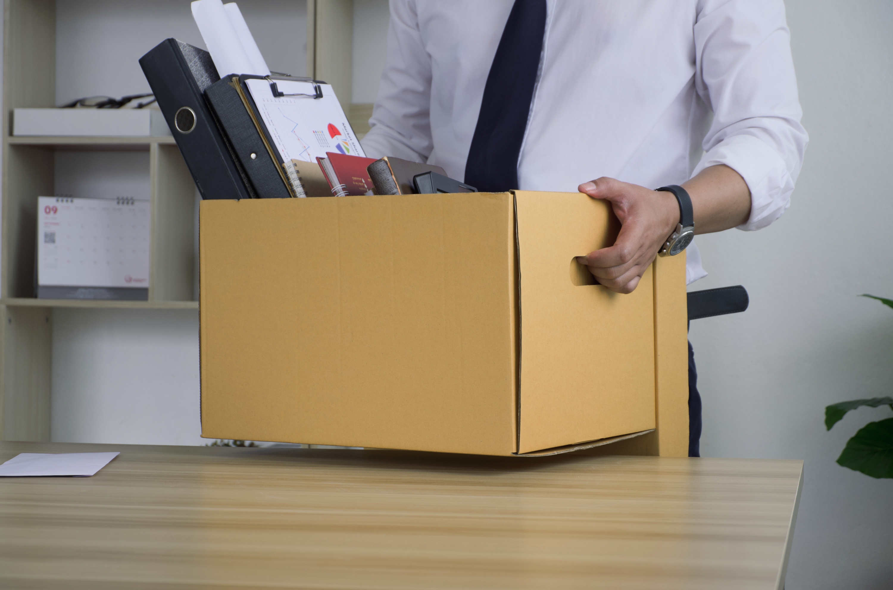 Collecting belongings and documents.  In the concept of resignation.  job transfer dismissal big resignation.