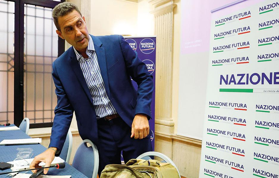 Vannacci sotto inchiesta per peculato e truffa. L’accusa: falsi rimborsi e indennità non dovute