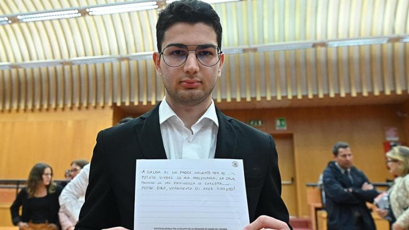 Nizza Monferrato, la 18enne Makka uccide il papà: «Ero stanca delle violenze che subivamo io e mia madre»