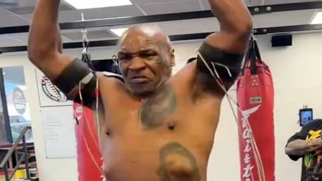In uno dei video, caricati nel fine settimana sul suo profilo X, la leggenda del pugilato Mike Tyson mostra ai suoi follower la sua routine di allenamento. Al termine, Iron Mike coglie l'occasione per inviare un messaggio al suo avversario 27enne. Il 57enne Tyson, che in carriera ha collezionato 50 vittorie (44 per K.O.) a fronte di sei sconfitte, sfiderà Jake Paul, youtuber, attore e pugile statunitense, in un incontro di boxe all'AT&T Stadium di Arlington, in Texas il 20 luglio 2024. L’evento sarà trasmesso in tutto il mondo su Netflix.