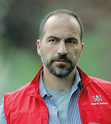 L’ad di Uber Khosrowshahi: l’Italia mette fuorilegge le vetture degli Ncc, sarà il caos nelle città