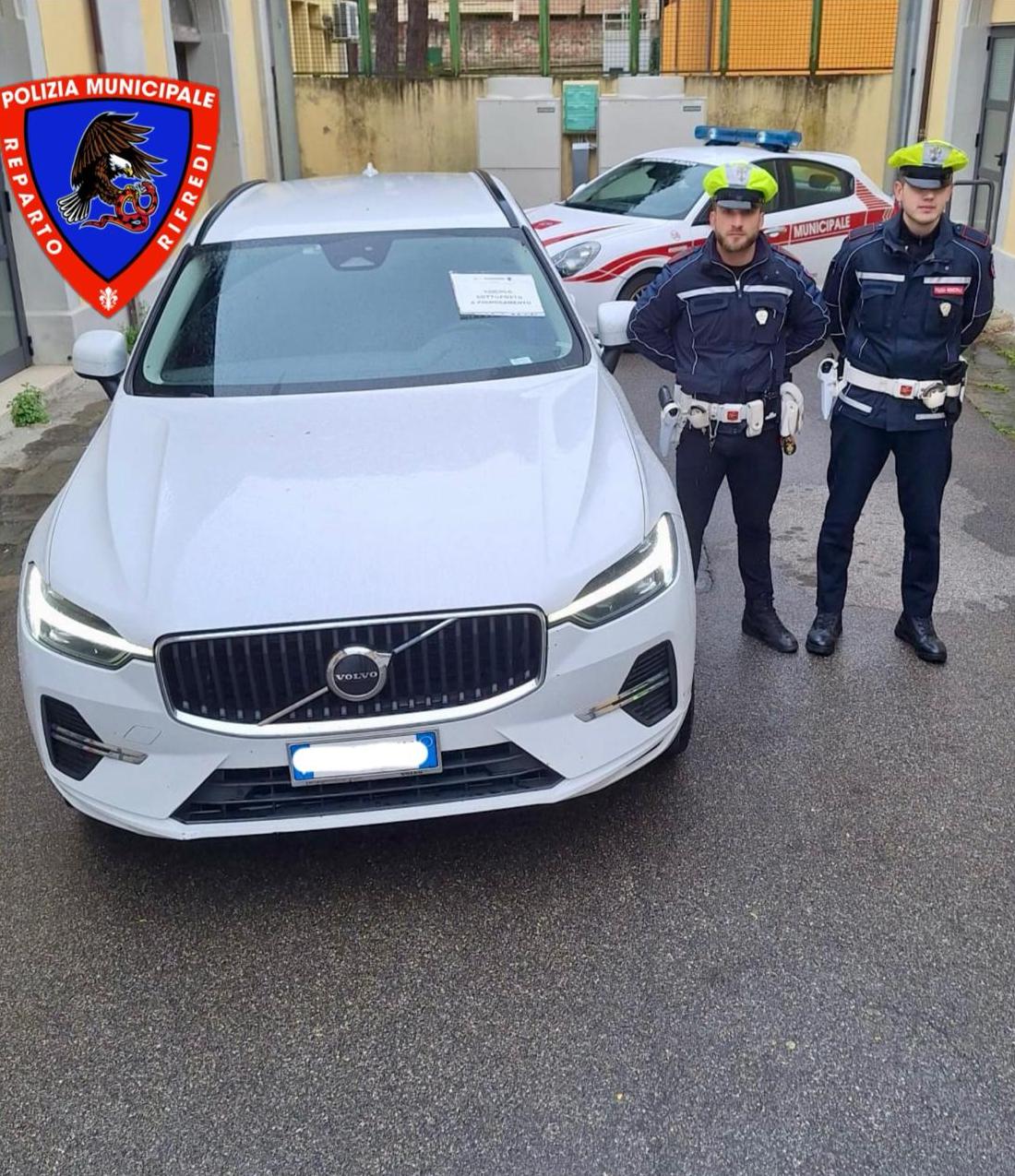 Firenze, 30mila euro per 175 multe non pagate: confiscato suv a un 60enne