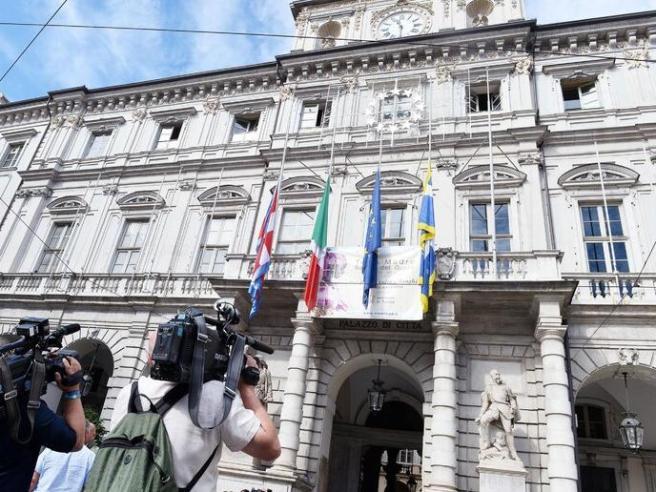 Torino, Salvatore Gallo intercettato prima delle Comunali 2021: «Quel favore ti costa 50 voti»