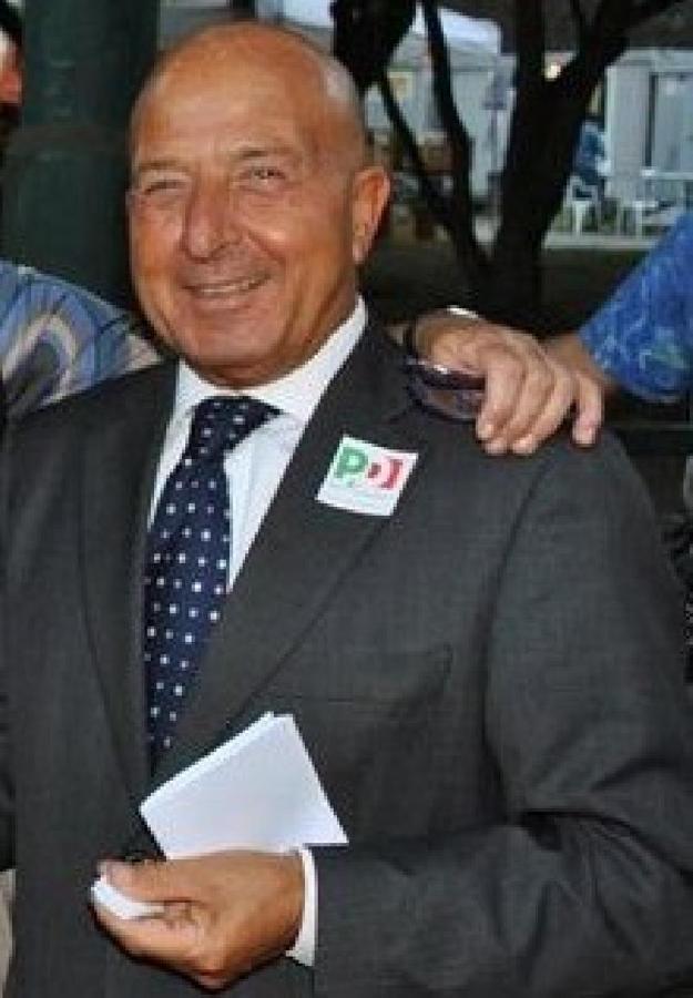 Salvatore Gallo, nelle intercettazioni anche le chiamate del figlio, consigliere Pd: «Ma sai cosa abbiamo fatto papà? Abbiamo nominato la moglie di..»