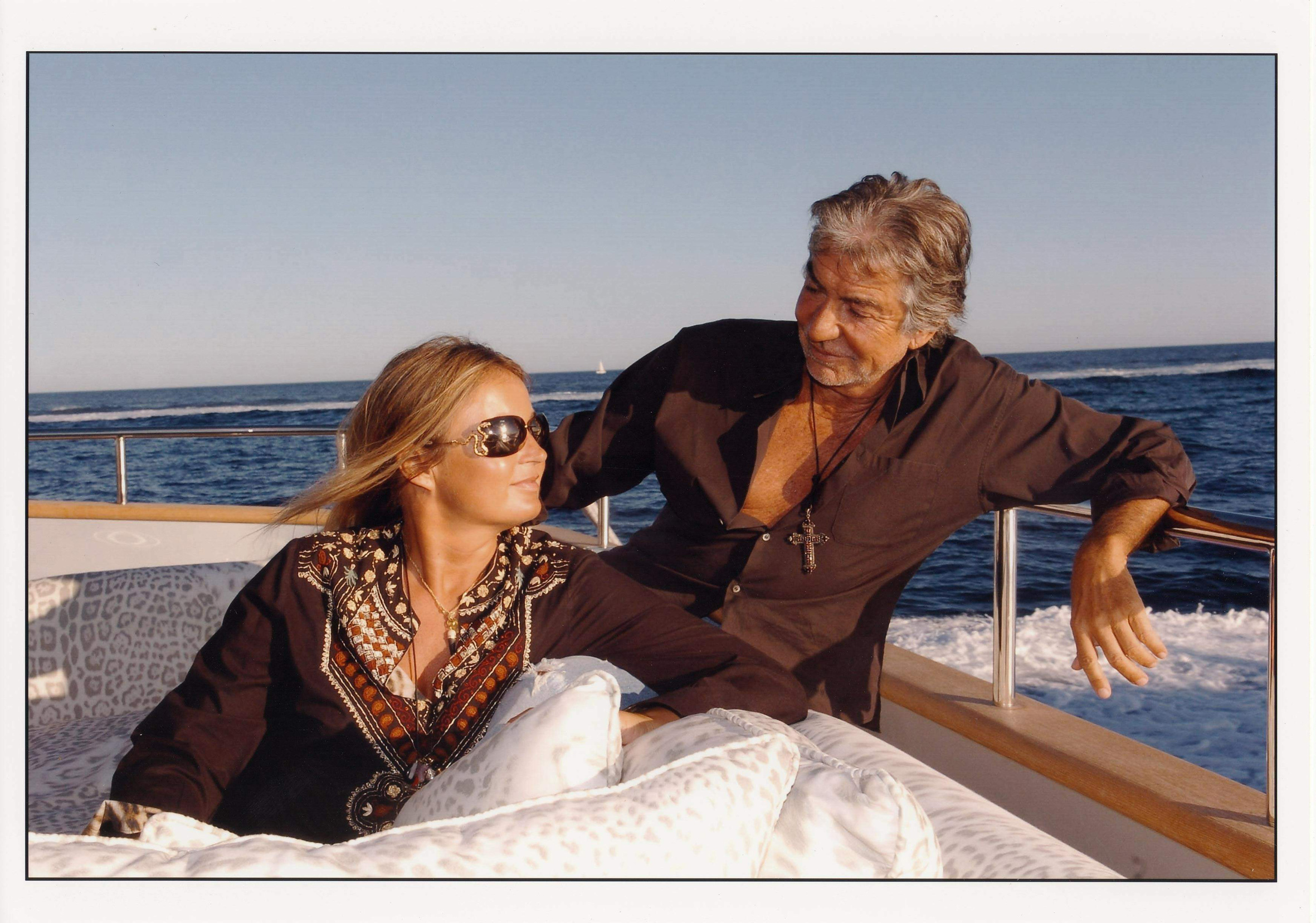 Eva Cavalli, la lettera d'amore inedita e mai spedita all'ex marito. Oggi andrà dare l'estremo saluto al suo Roberto 