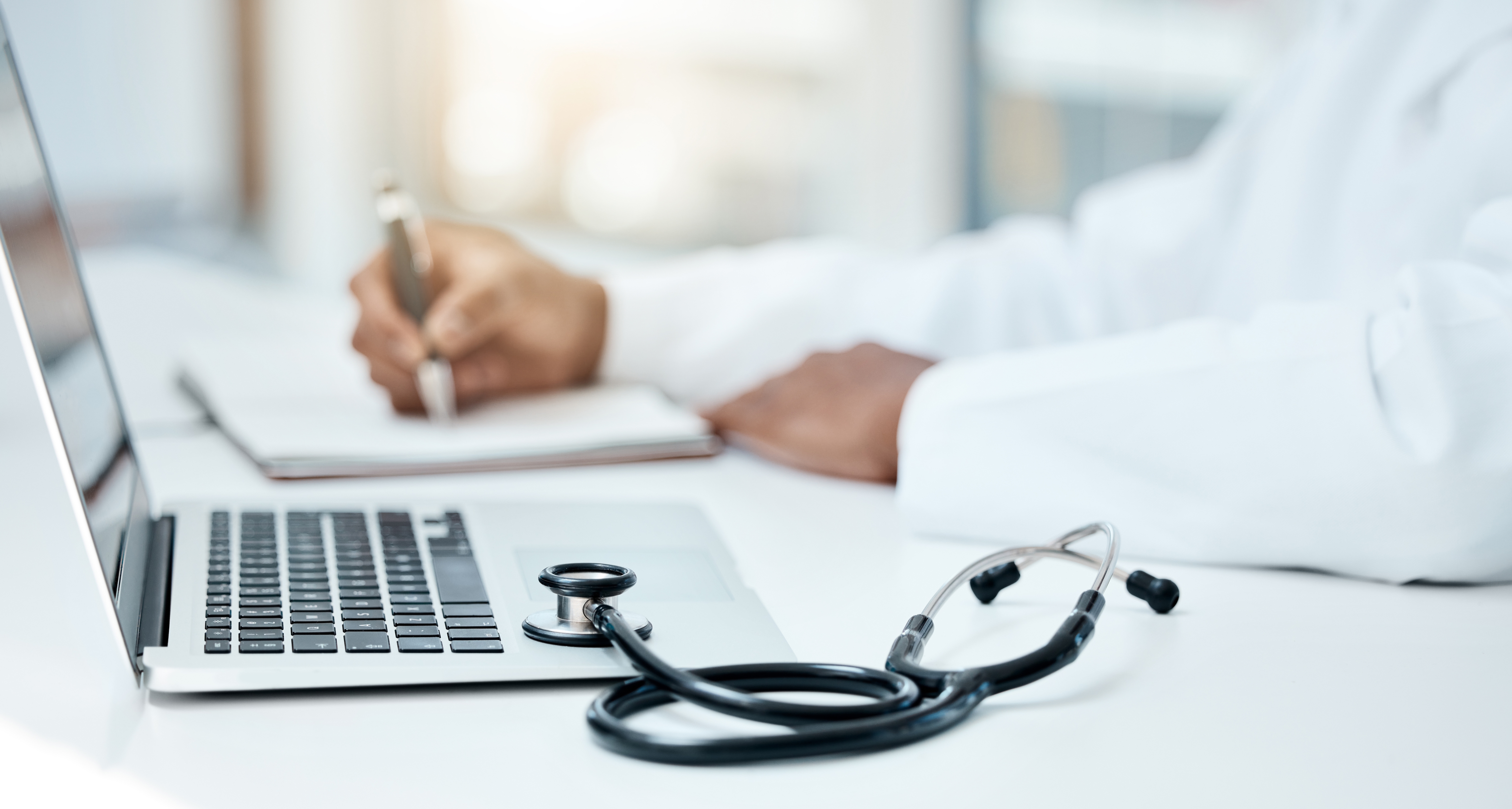 Cancro al seno e al colon: a chi può bastare un anno per considerarsi guarito